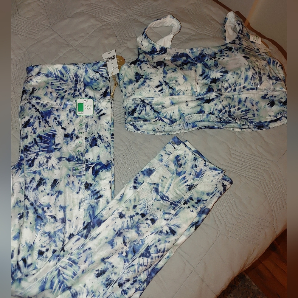 XL Set Sport Bra and Yoga Pant Exercise Outfit Floral